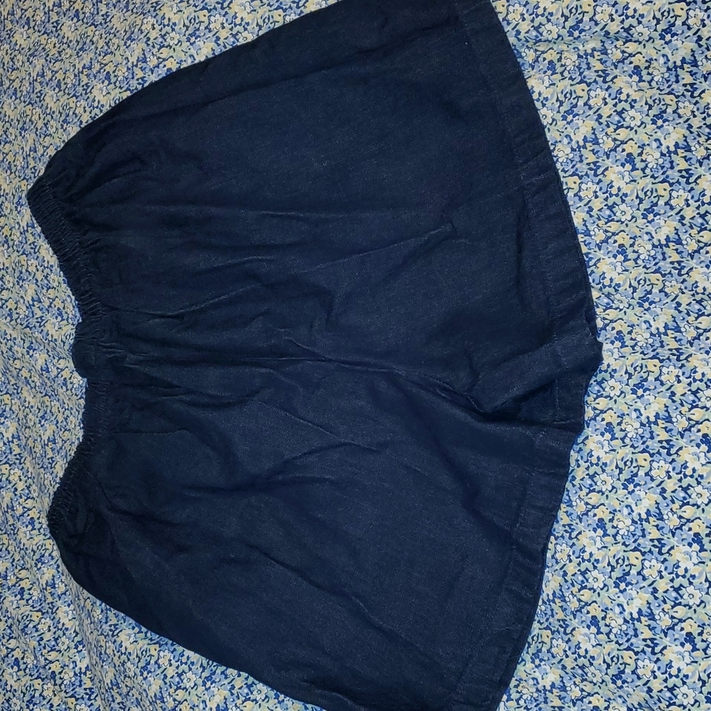 Denim shorts - Picture 6 of 7